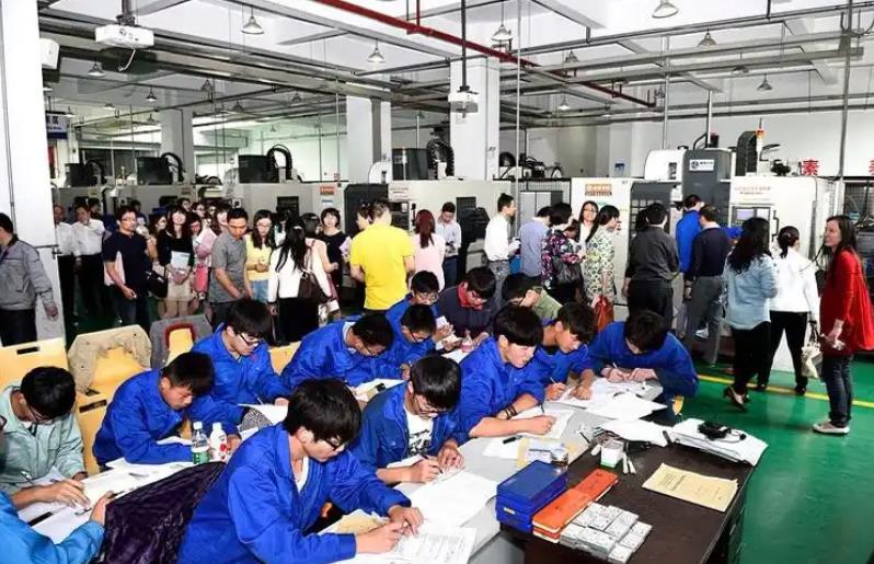 开创职业教育高质量发展新局面